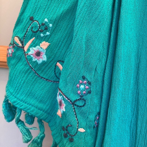 Boho Embroidered Dress - Picture 4 of 7